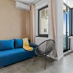 Apartment With Sea View & Pool Acces