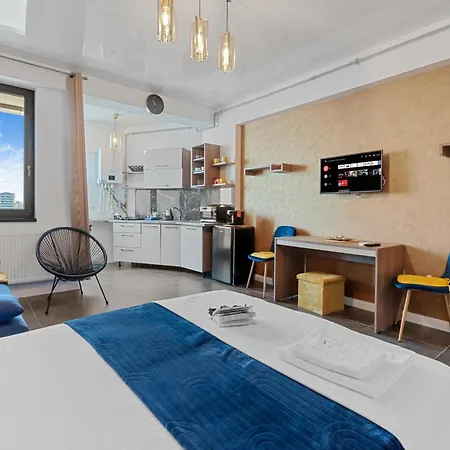 Apartment With Sea View & Pool Acces Navodari