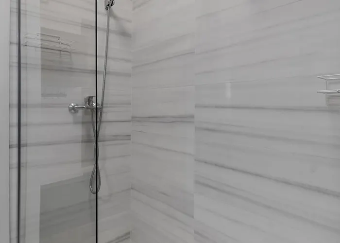 With Sea View & Pool Acces 公寓 *