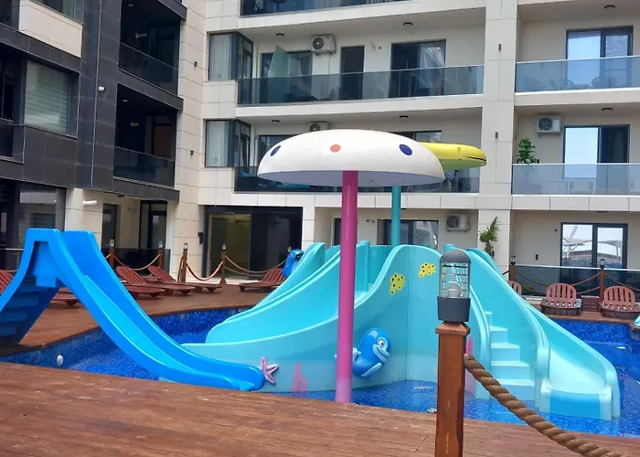 With Sea View & Pool Acces 公寓