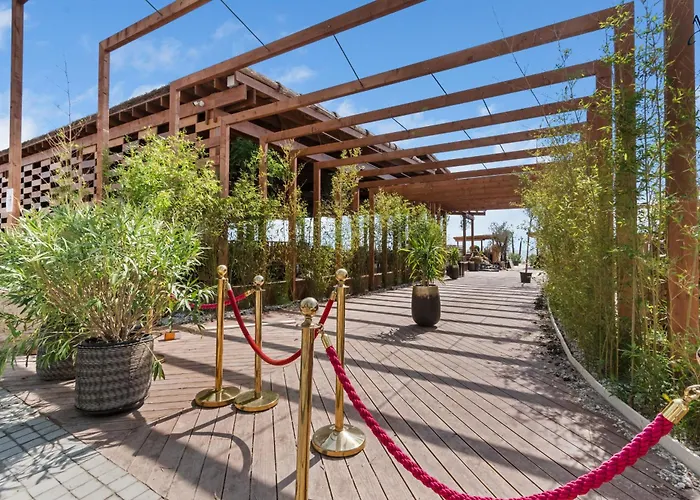 With Sea View & Pool Acces * 那沃达利