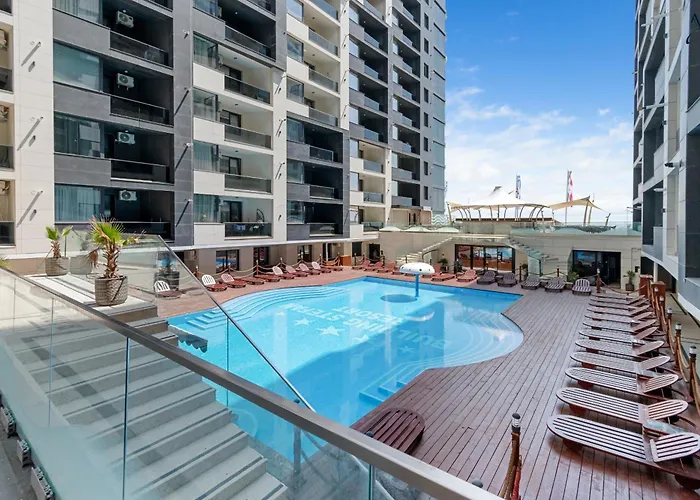 公寓 With Sea View & Pool Acces